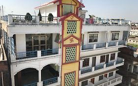 Harsh & Yash Guest House